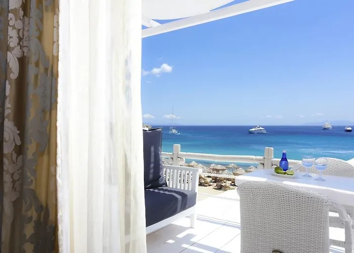 Mykonos Palace Hotell 4*