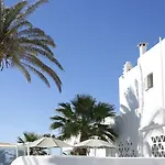 Mykonos Palace 4*