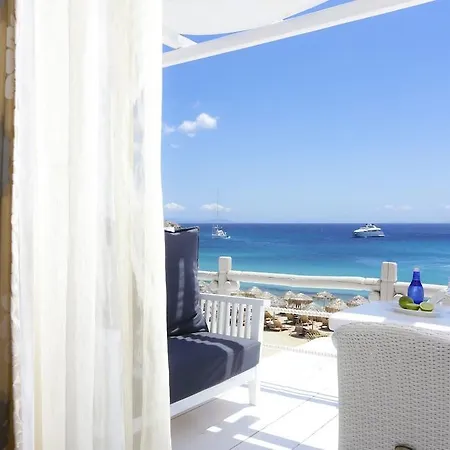 Mykonos Palace Hotell 4*